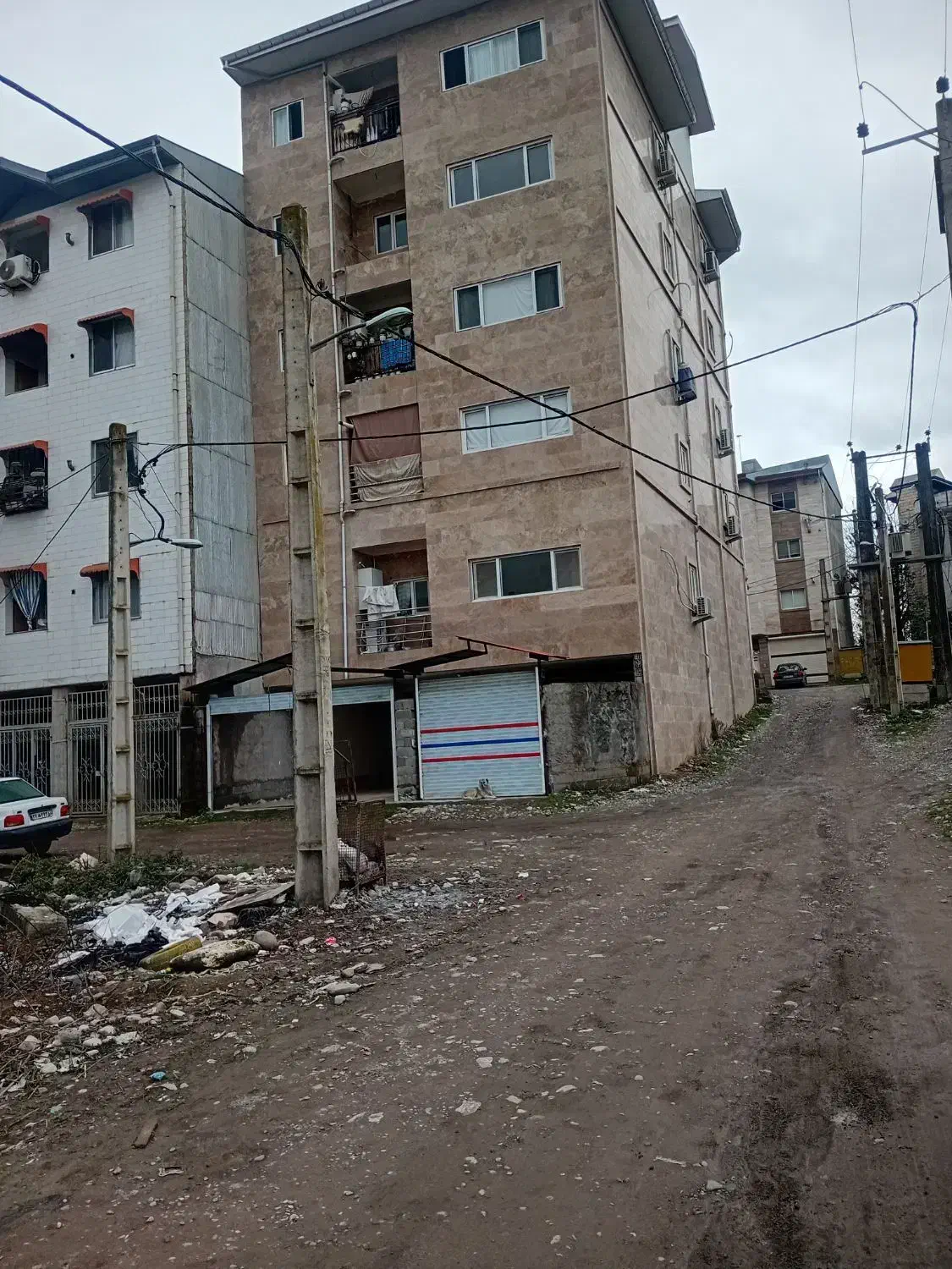زمین مسکونی با سند تک برگ