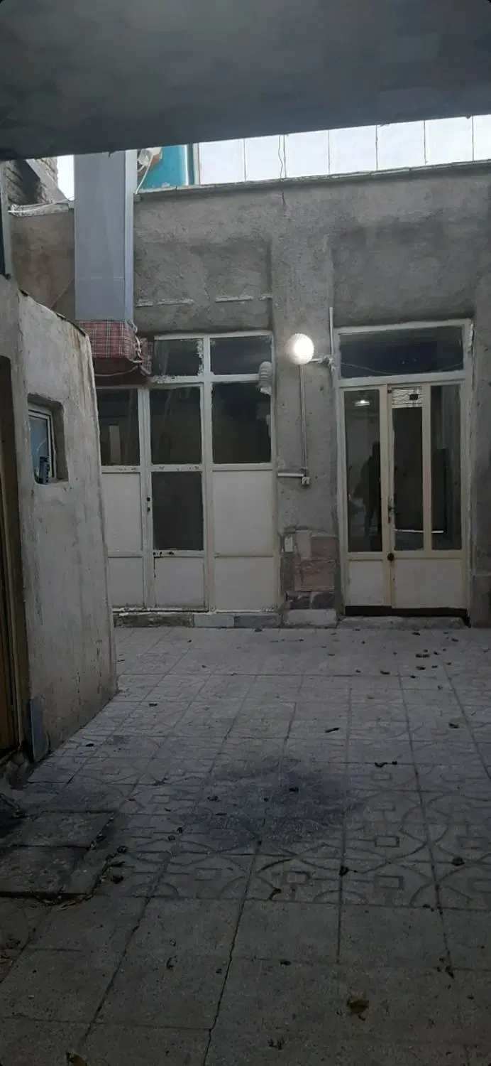 خانه کلنگی۱۱۵متری