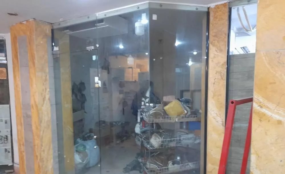 یک باب مغازه تجاری نواب صفوی