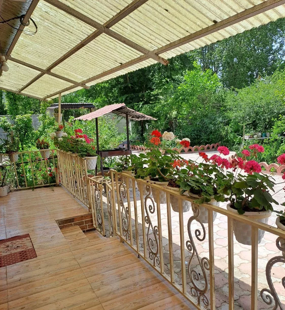ویلا باغ80 متری _رشت ب فومن_امشب 1300