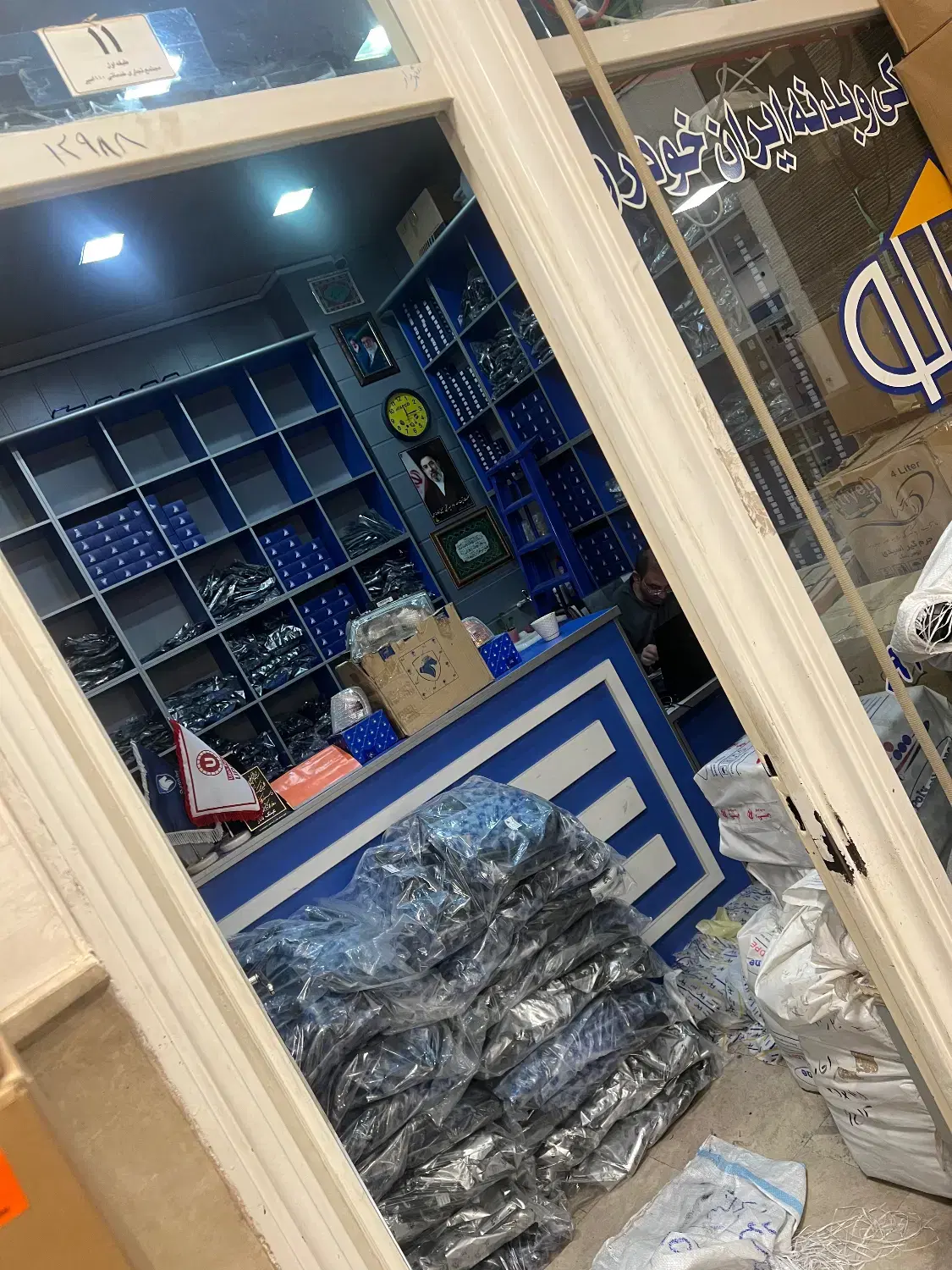 فروش مغازه به متراژ ۱۷ متر سند ۶ دانگ