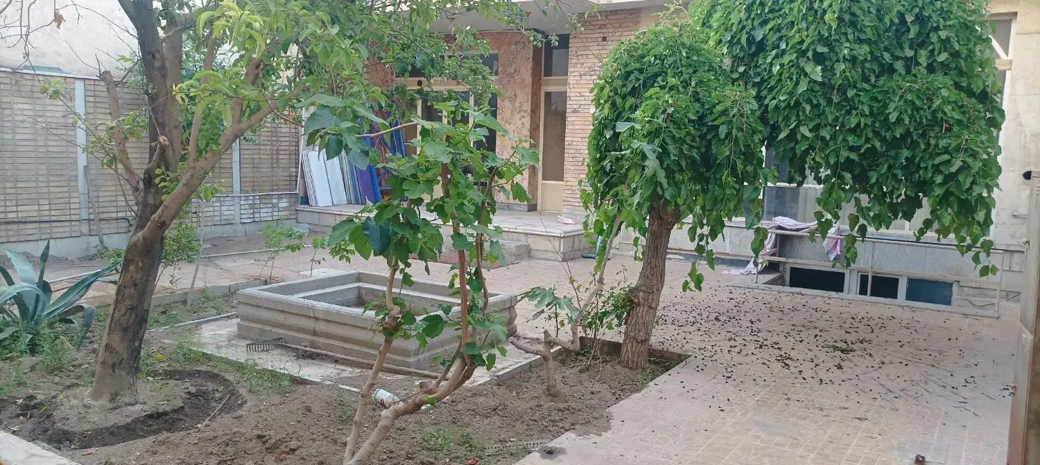 فروش منزل ویلایی دو طبقه .. اصفهان سه راه سیمین