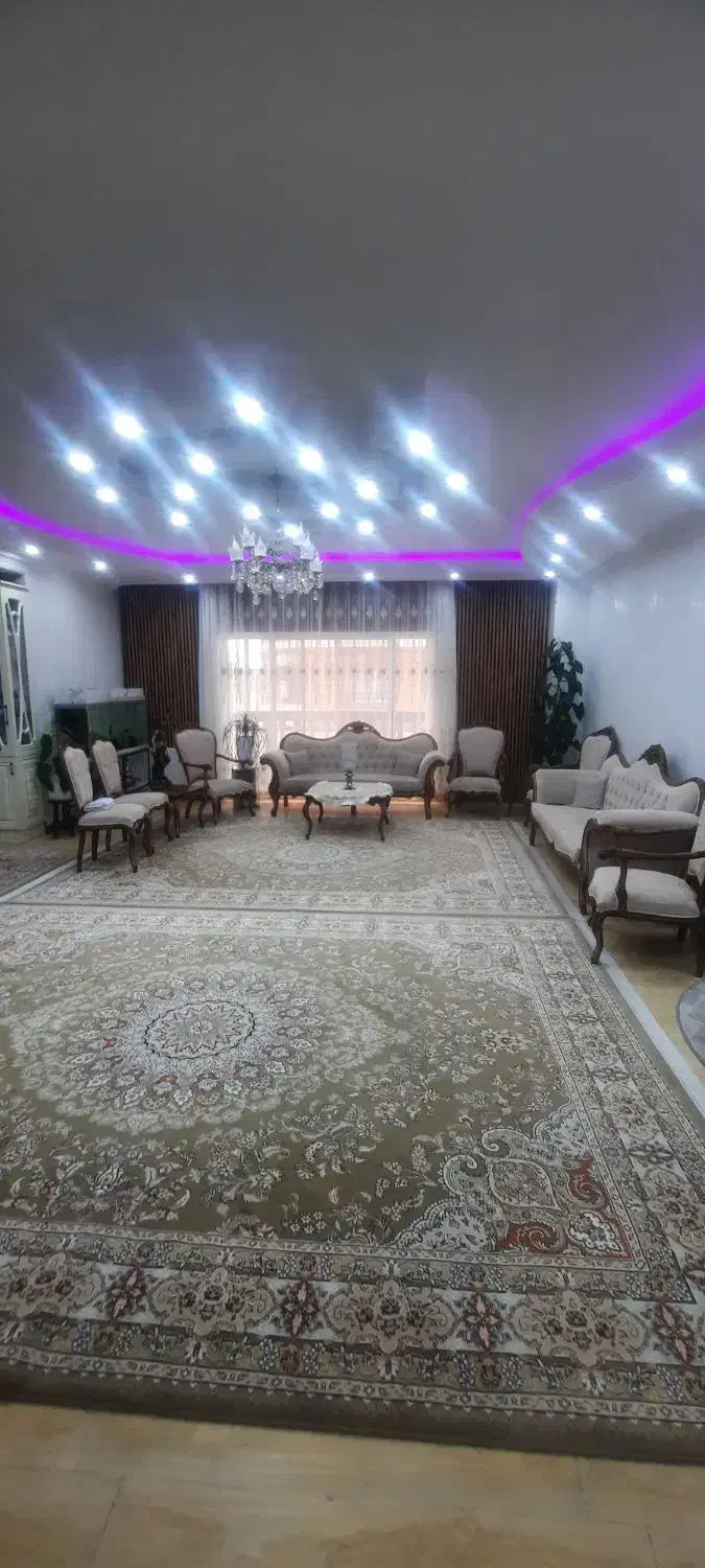 آپارتمان شیک ۳ خوابه