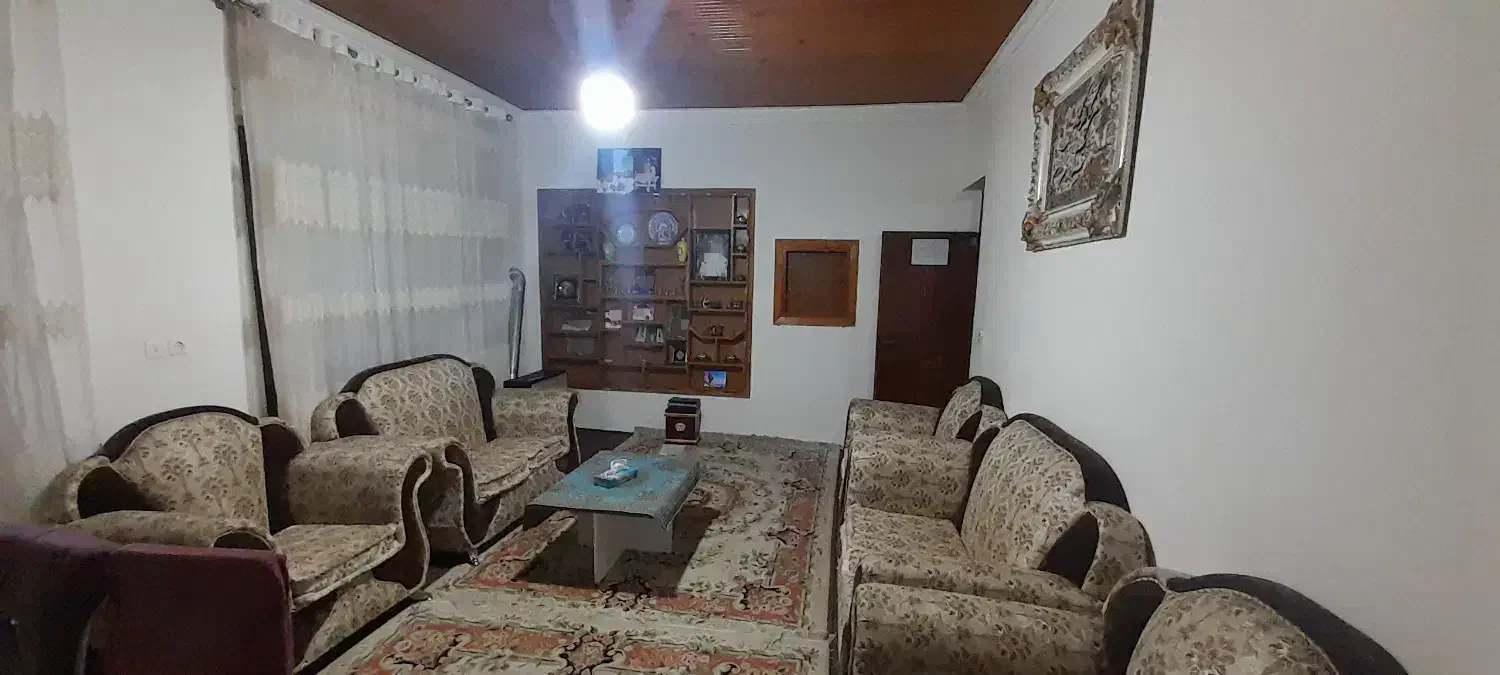 ویلایی دربست