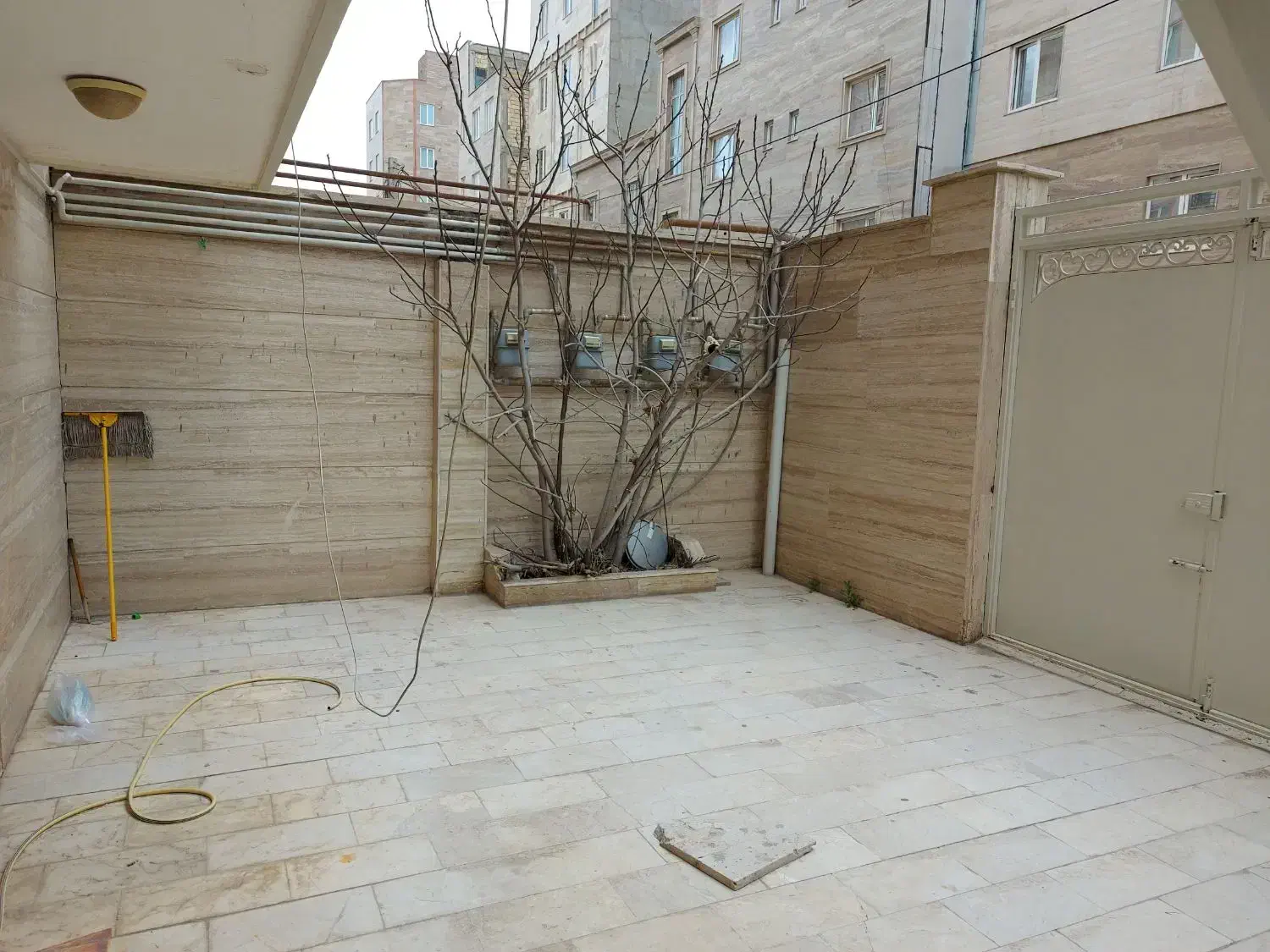 اجاره طبقه ۴ در کارشناسان شهرک ساحلی