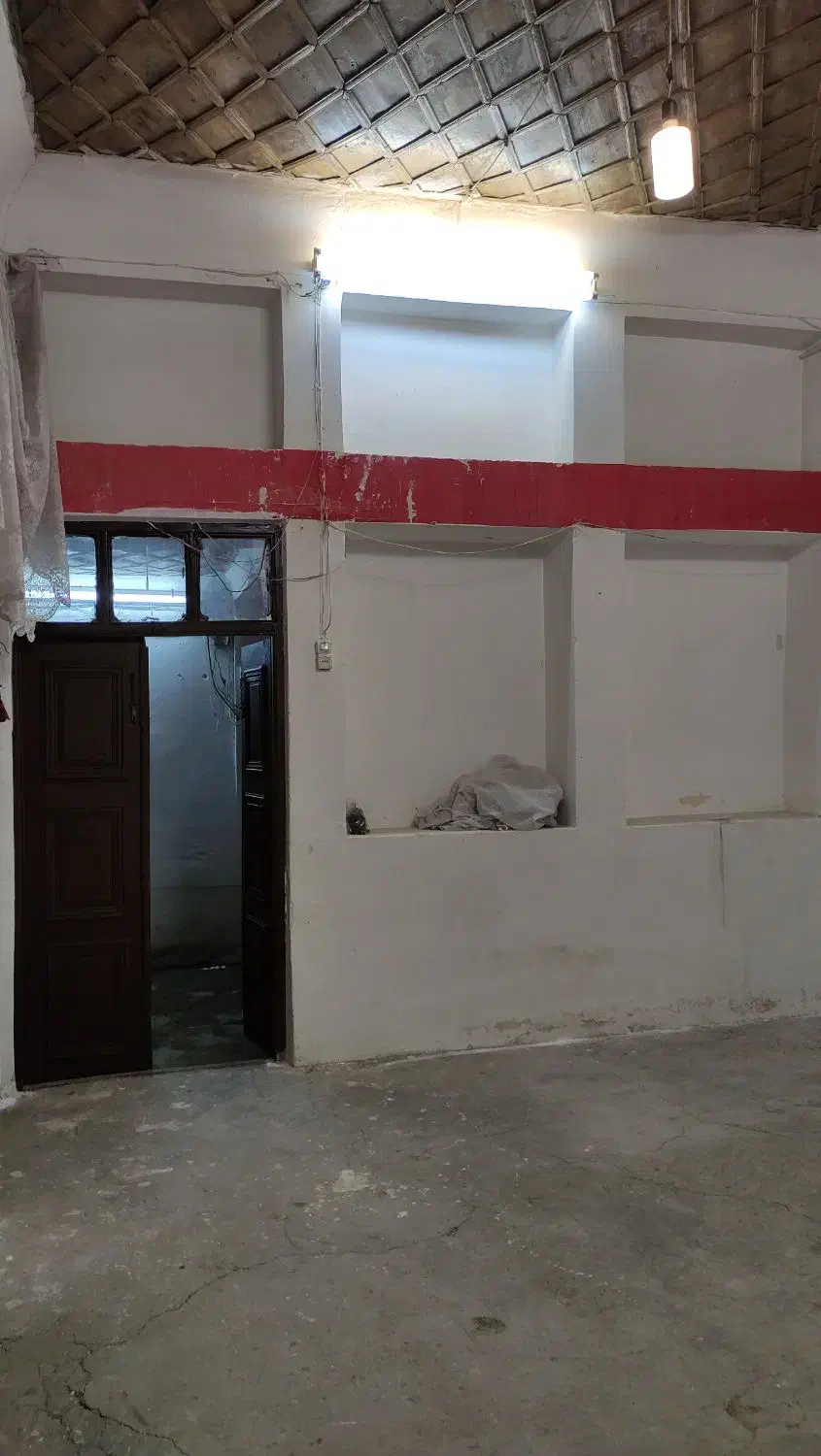 منزل ۲۰۰ متری جهت کارگاه و انبار