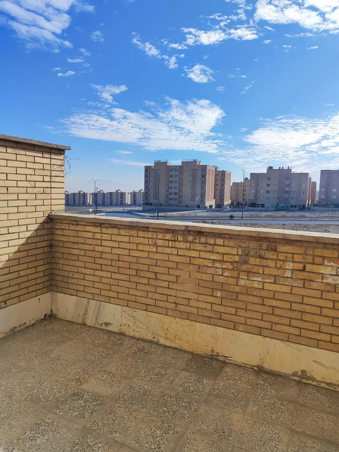 آپارتمان ۱۲۰ متری با نمای آزاد