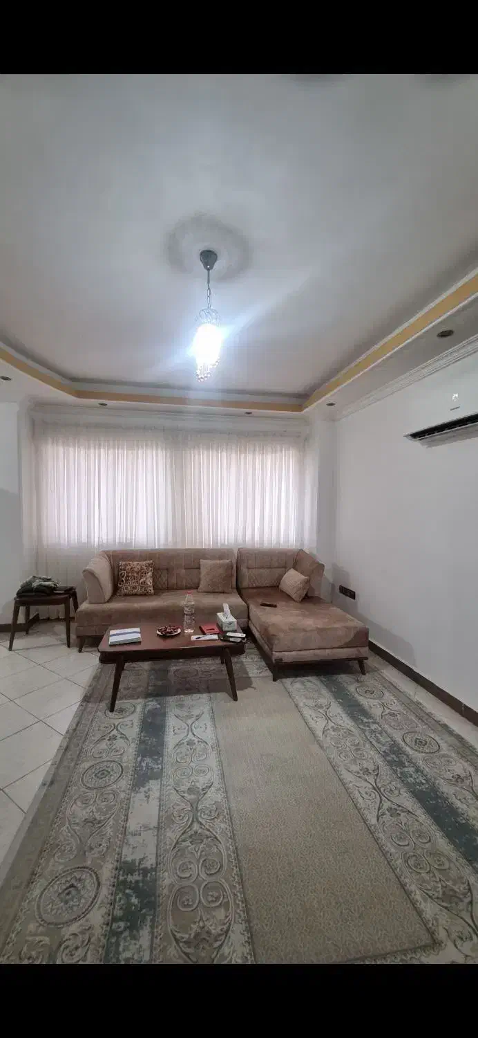 دو خوابه  با آسانسور  و پارکینگ اختصاصی
