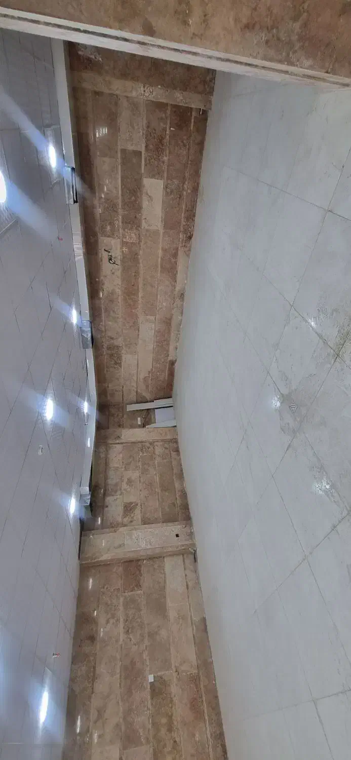 زیرزمین ۱۷۰ متری تجاری، اداری