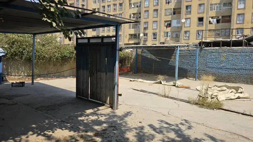اجاره زمین نیمه مسقف