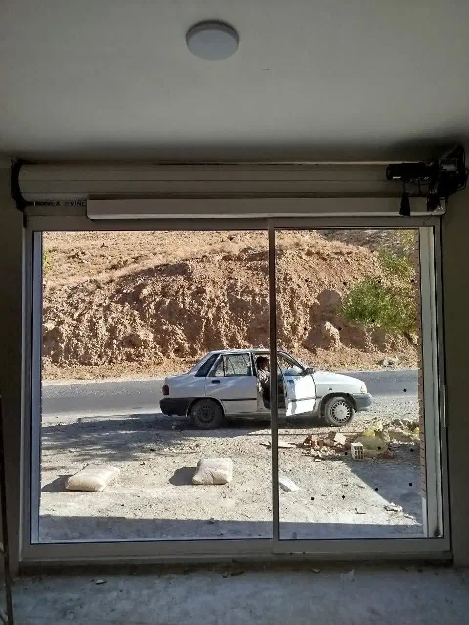 اجاره مغازه بر جاده اصلی دهبالا