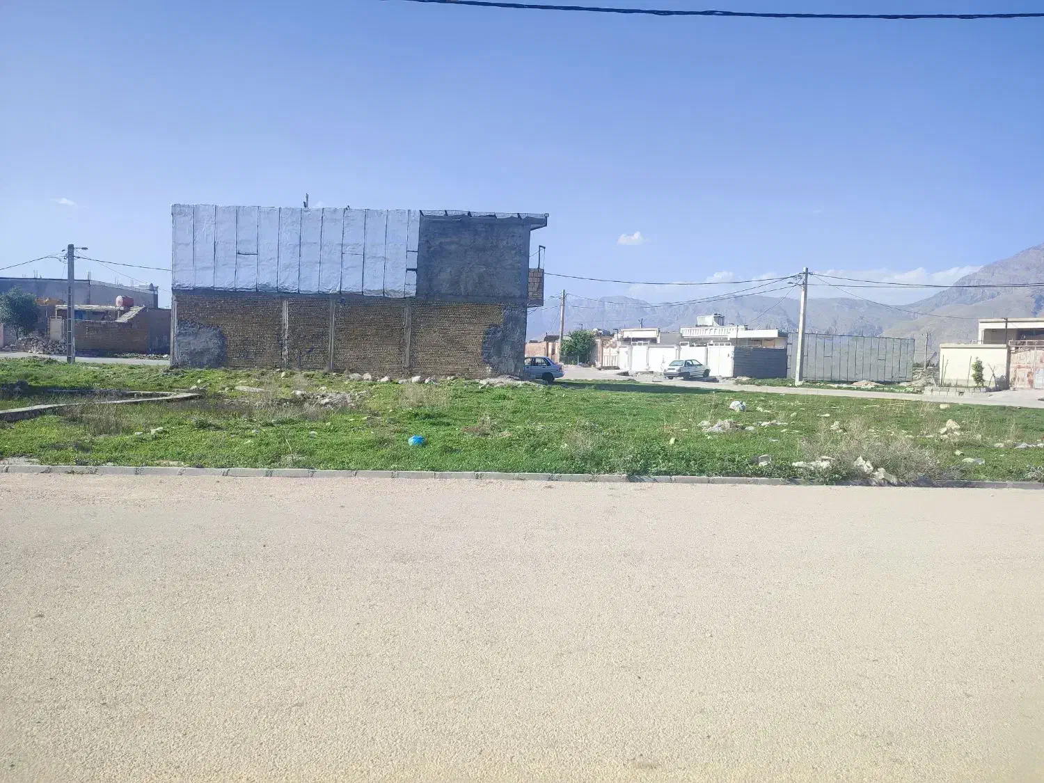 زمین مسکونی