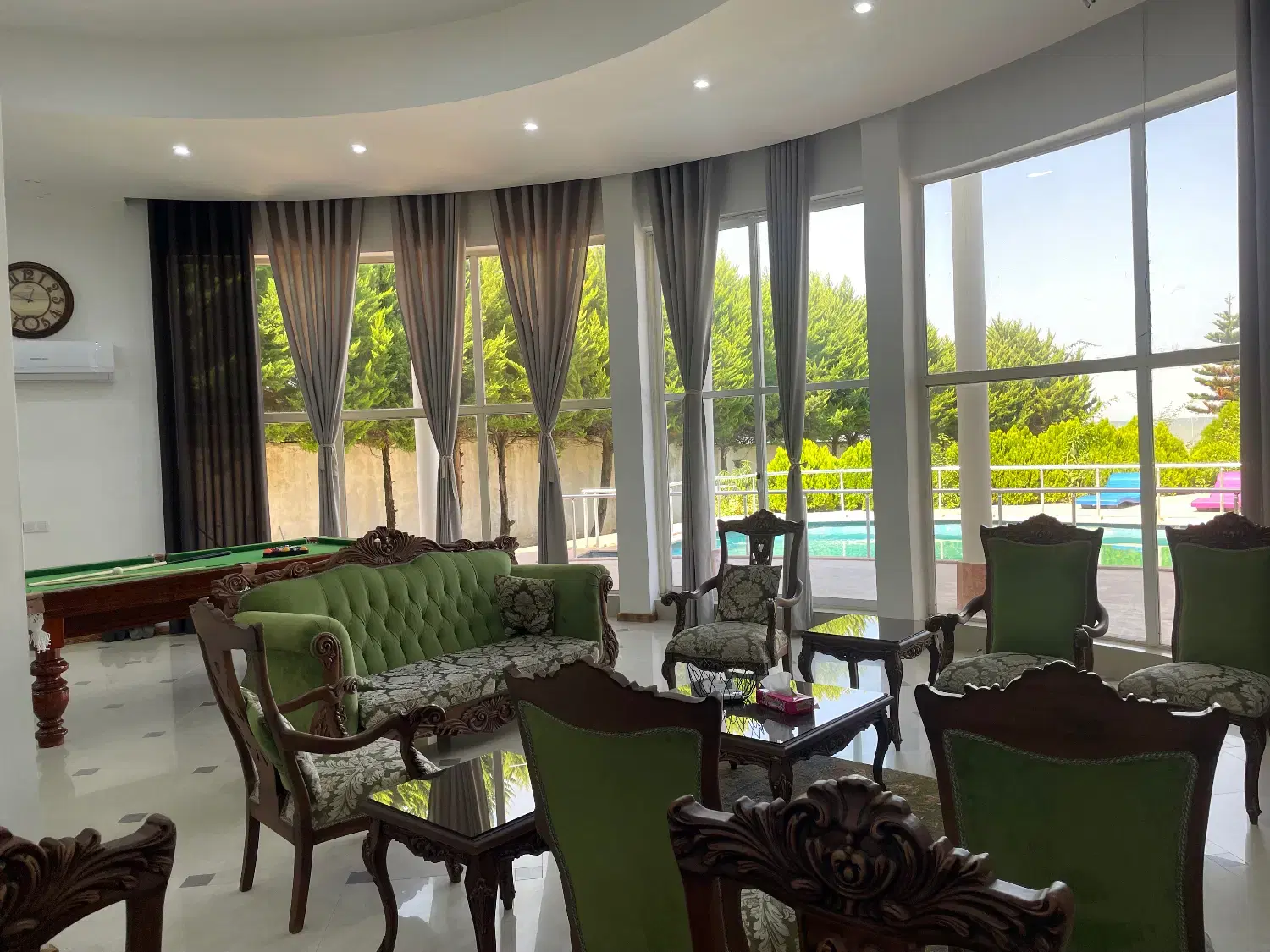اجاره روزانه ویلا استخردار ساحلی
