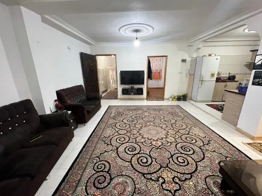 فروش ۷۰متری سنددار موقعیت عالی_ حیاط خلوت_ پارکینگ