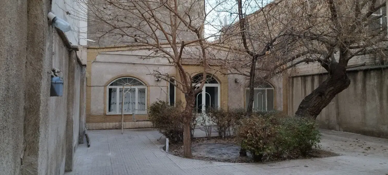 فروش ویلایی ۳۰۰ متری امام رضا ۱۹