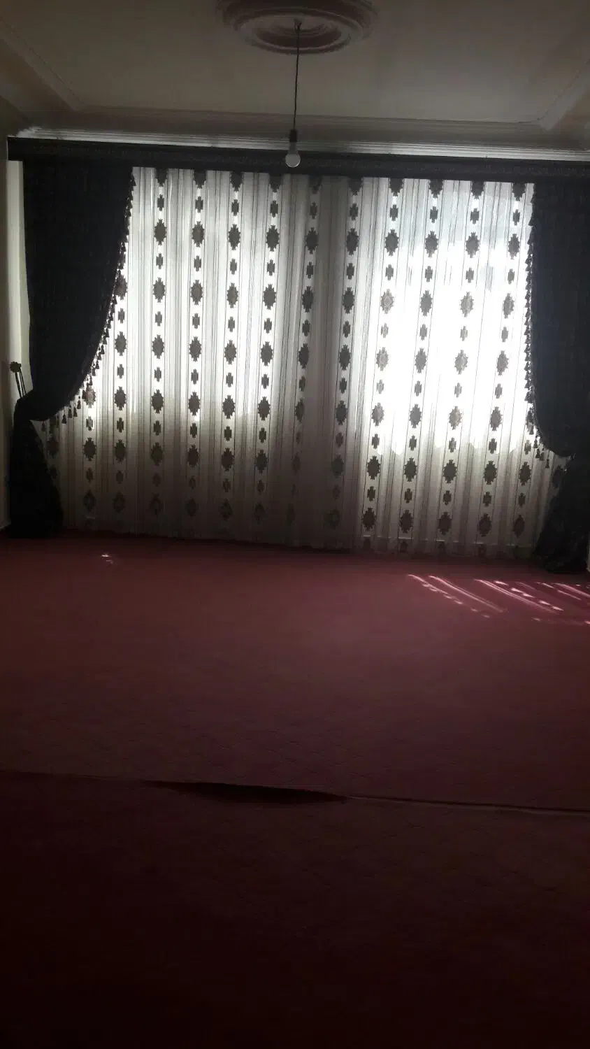 رهن اجاره آخر خیابان وحدت کوچه شهید رجایی