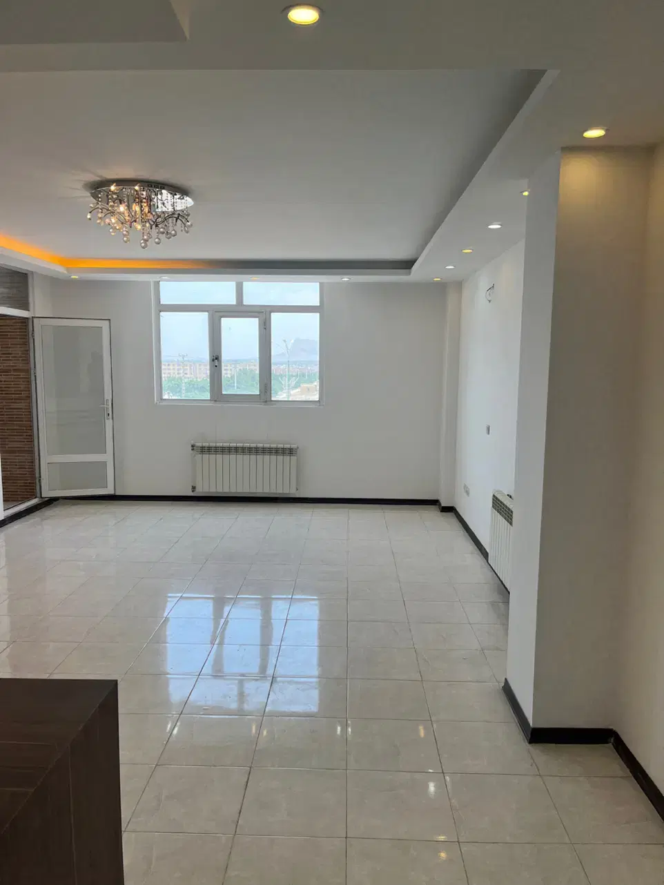اپارتمان در بهارستان