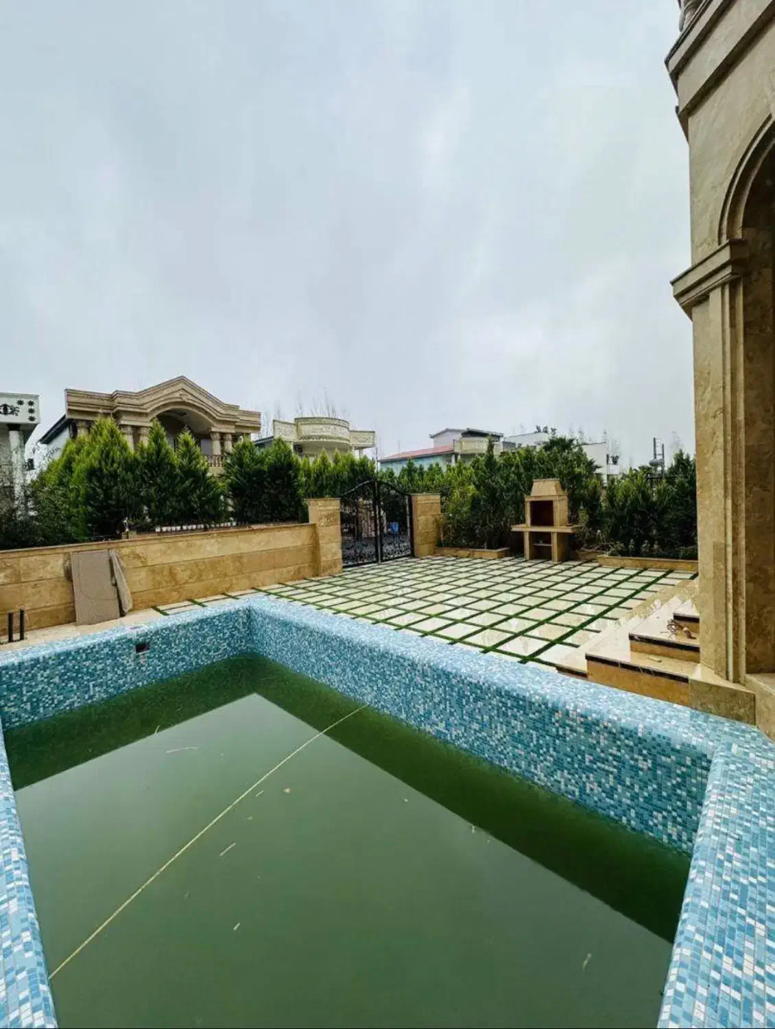 غول نما سنگ ۲۵۰متری قیمت کل