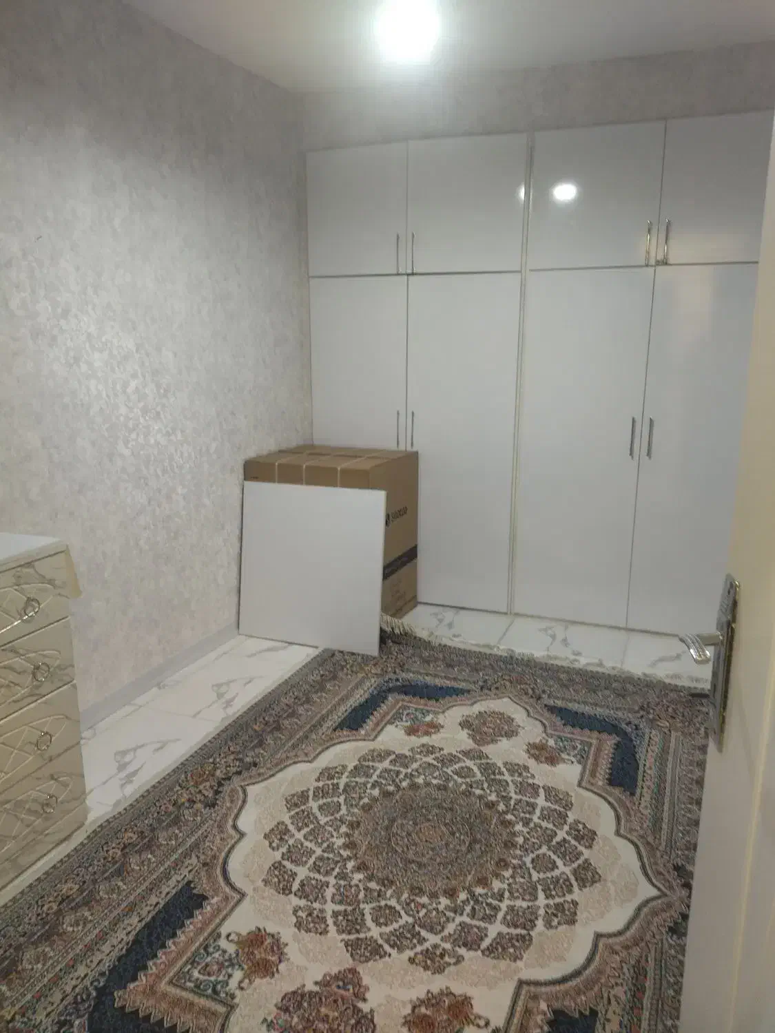 خریدوفروش آپارتمان نوساز میانرود طلاییه پرتو سامان