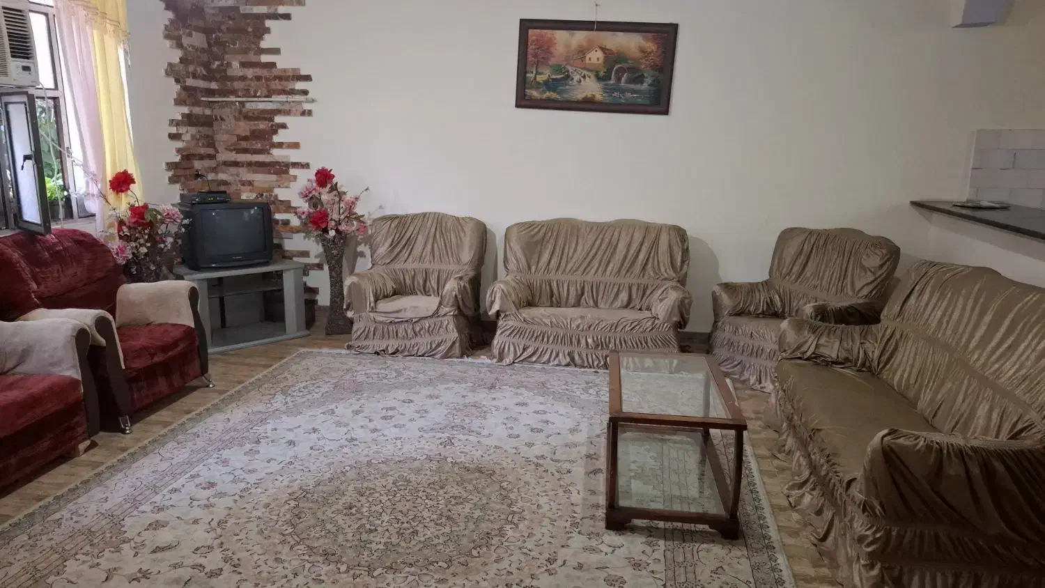 سوئیت90متری نزدیک دریا و بازار و ساحل شیندان