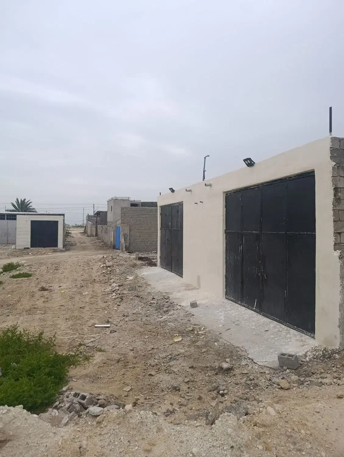 مغازه  با سند بر دوم خیابان اصلی طولا