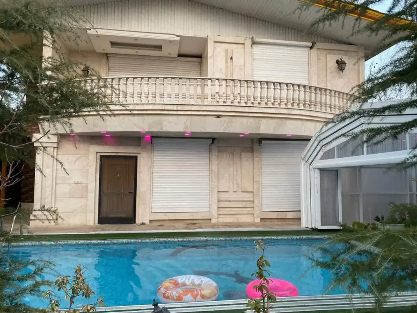 1000 متر باغ ویلا