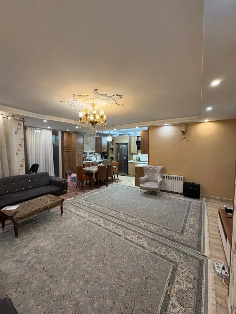 ۸۵متر سنددار ۳خواب کد450(حمیدورمقانی وکیل ملکی)