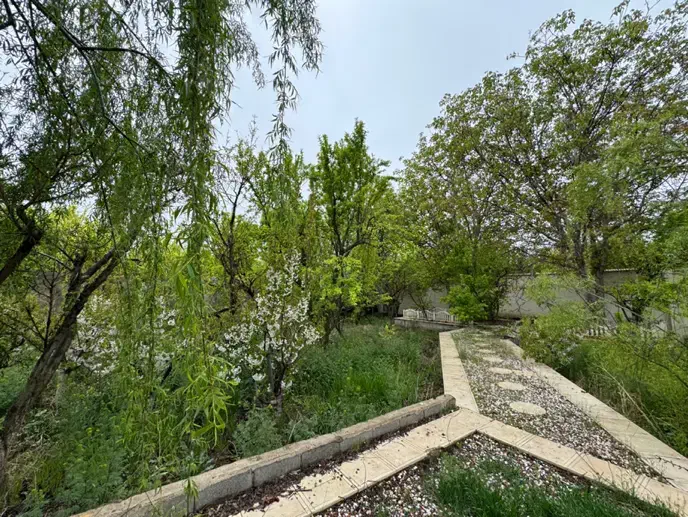 فروش باغچه (شهرکی ) ۶۹۲ متر