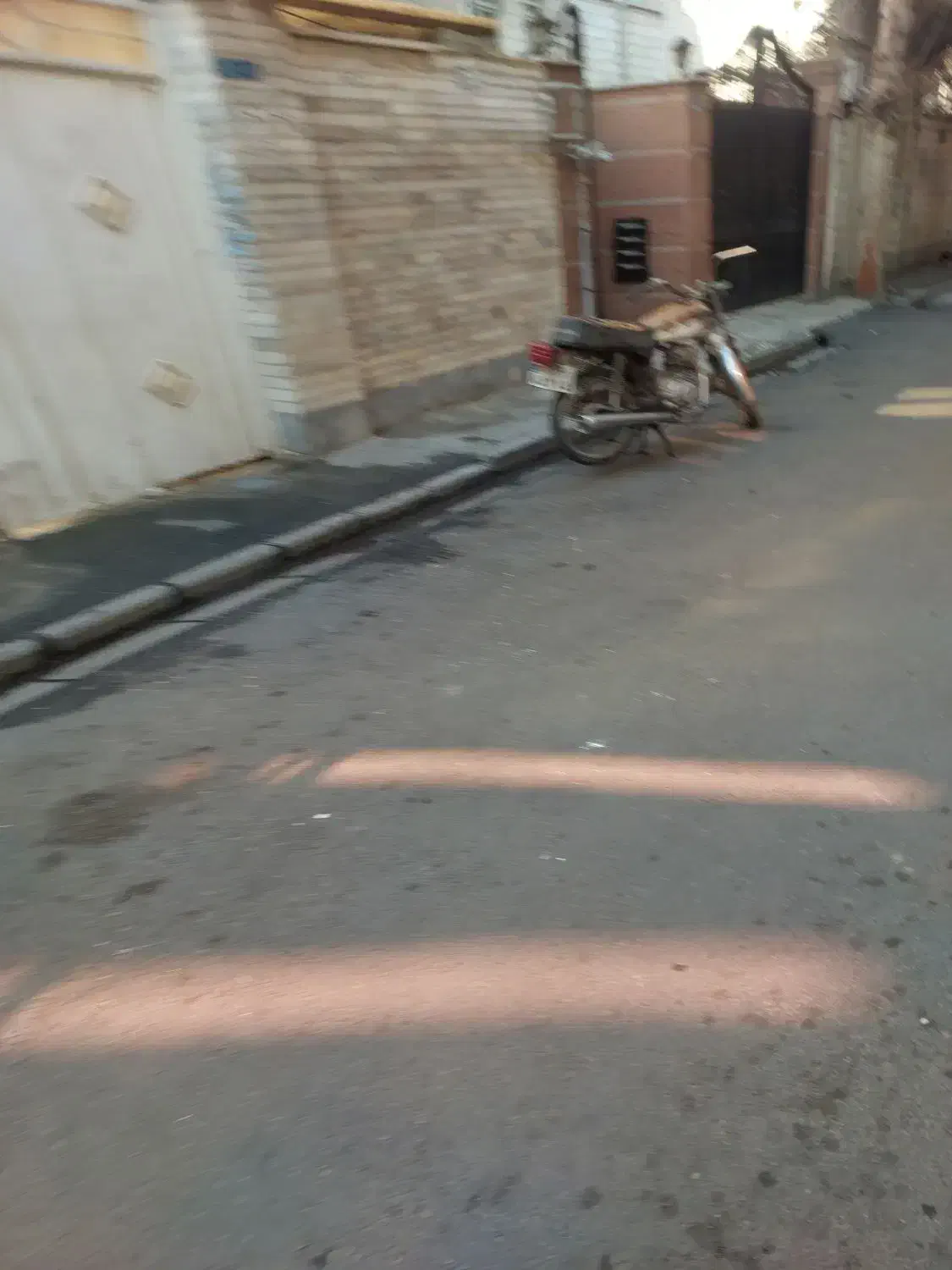 دربست ۳طبقه شهرک ولیعصر