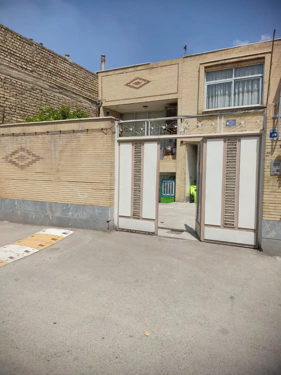 منزل ویلایی در لوکیشن رو به پیشرفت