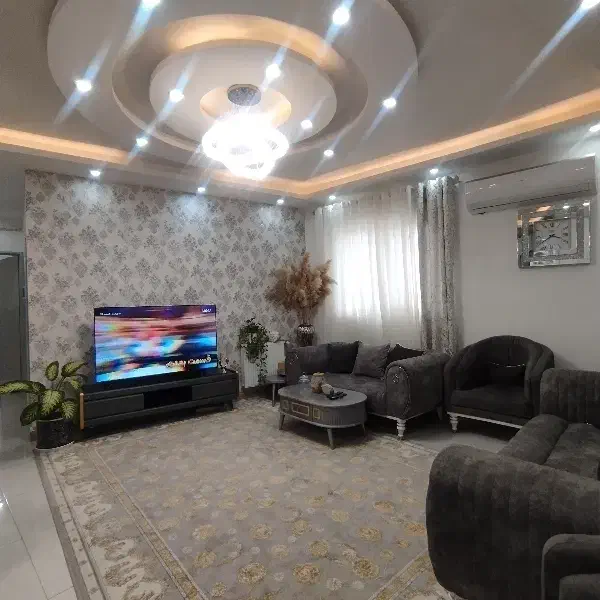 80 متری _ سند دار _ نزدیک بر اصلی