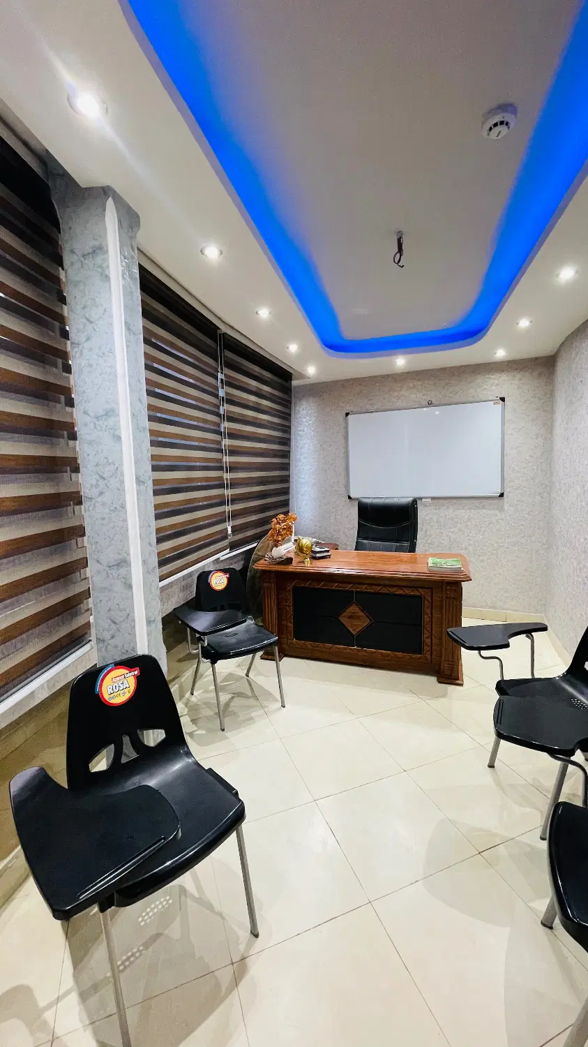 اجاره دفتر تجاری با امکانات