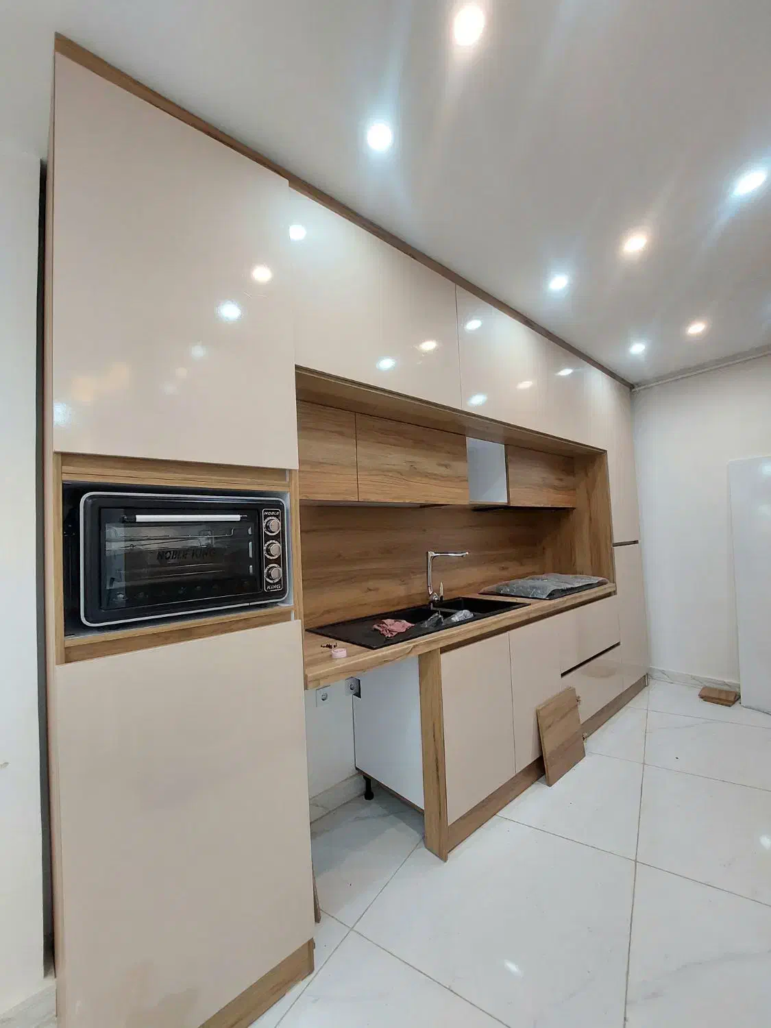 واحد دوخوابه با پارکینگ اختصاصی