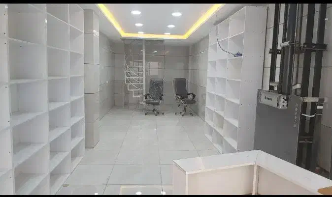 اجاره مغازه 220 متری در بازار، خیابان طالقانی