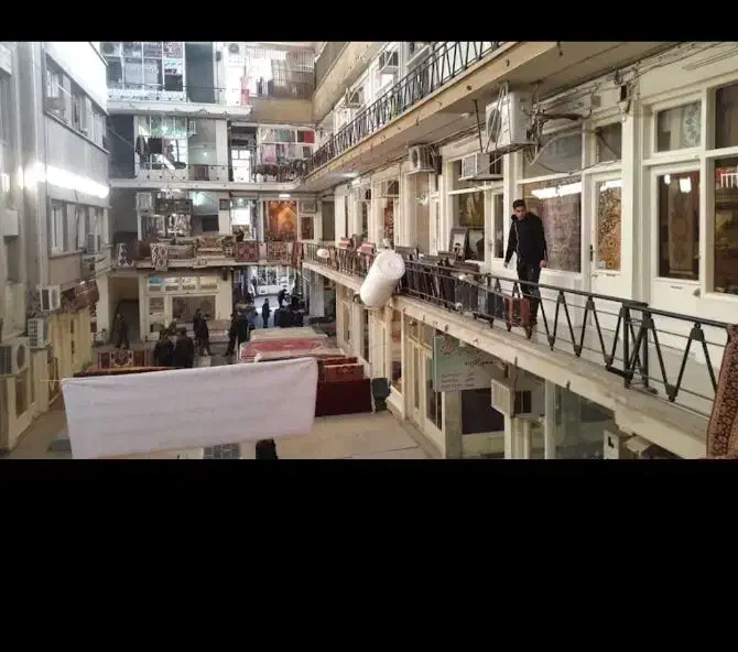 مغازه ۱۶ متر با ۱۰ متر انبار