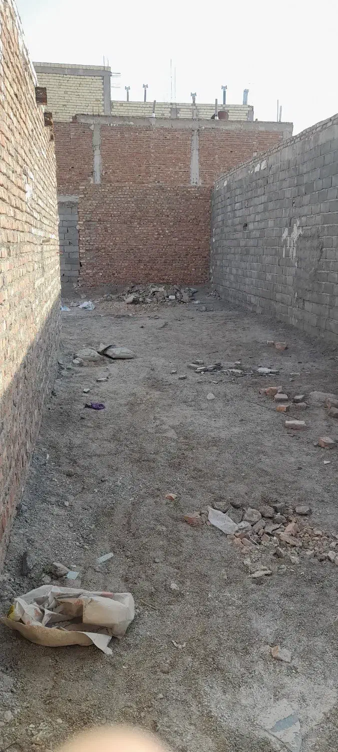 زمین چاردیواری پیربخش ۶