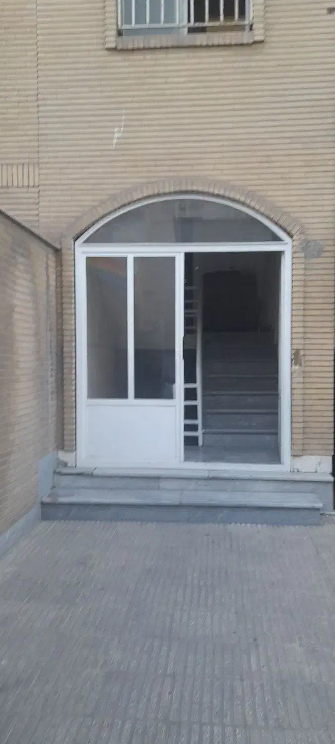 واحد ۶۷ متری تک خواب بدون مالک