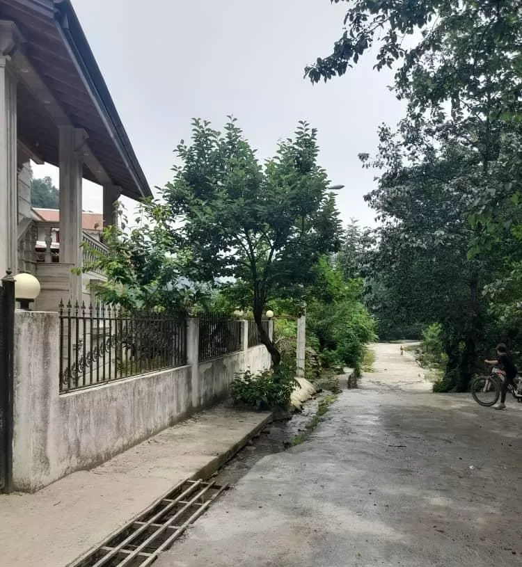 ویلایی ۲۵۰ مترلب رودخانه جنگل ج اسالم به خلخال