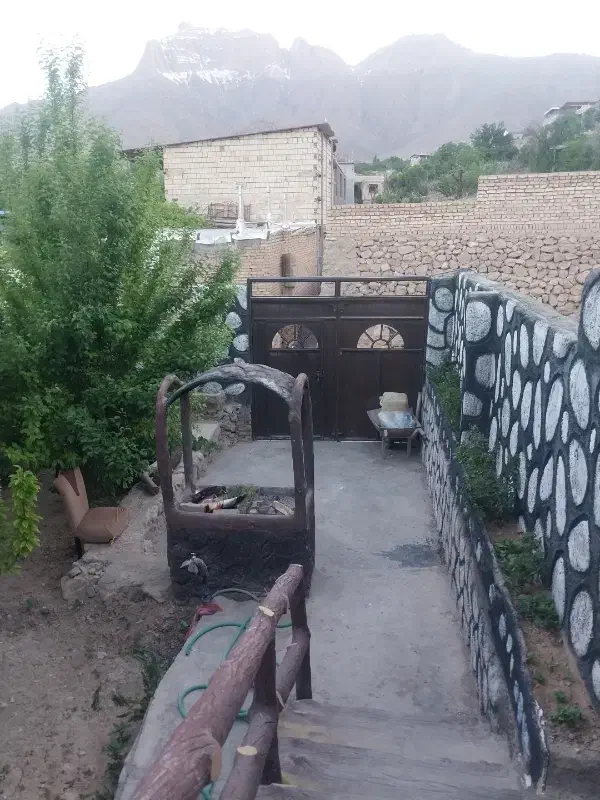 اجاره خانه باغ سالیانه  طزرجان با وسایل