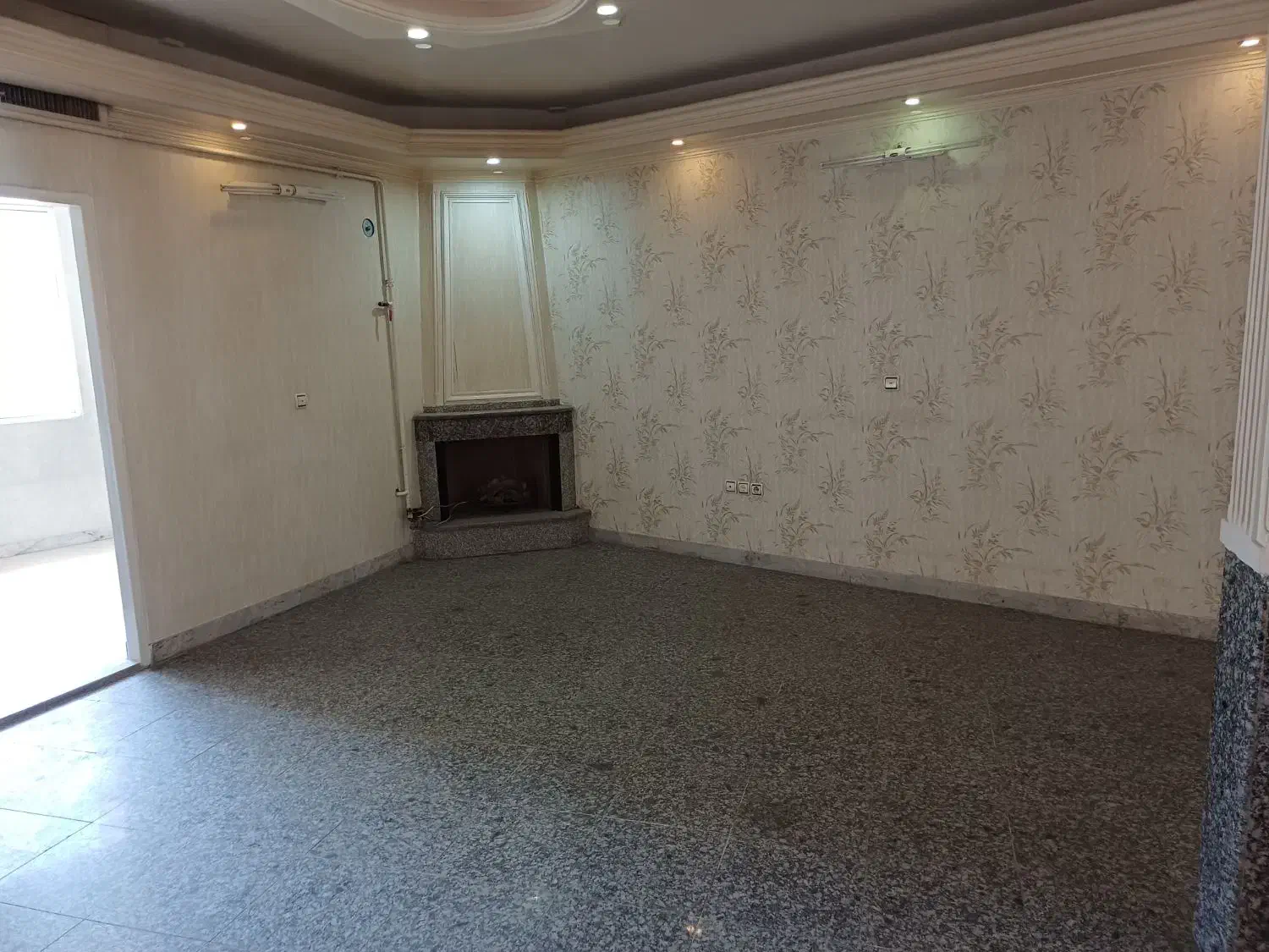 آپارتمان ۱۰۰ متری