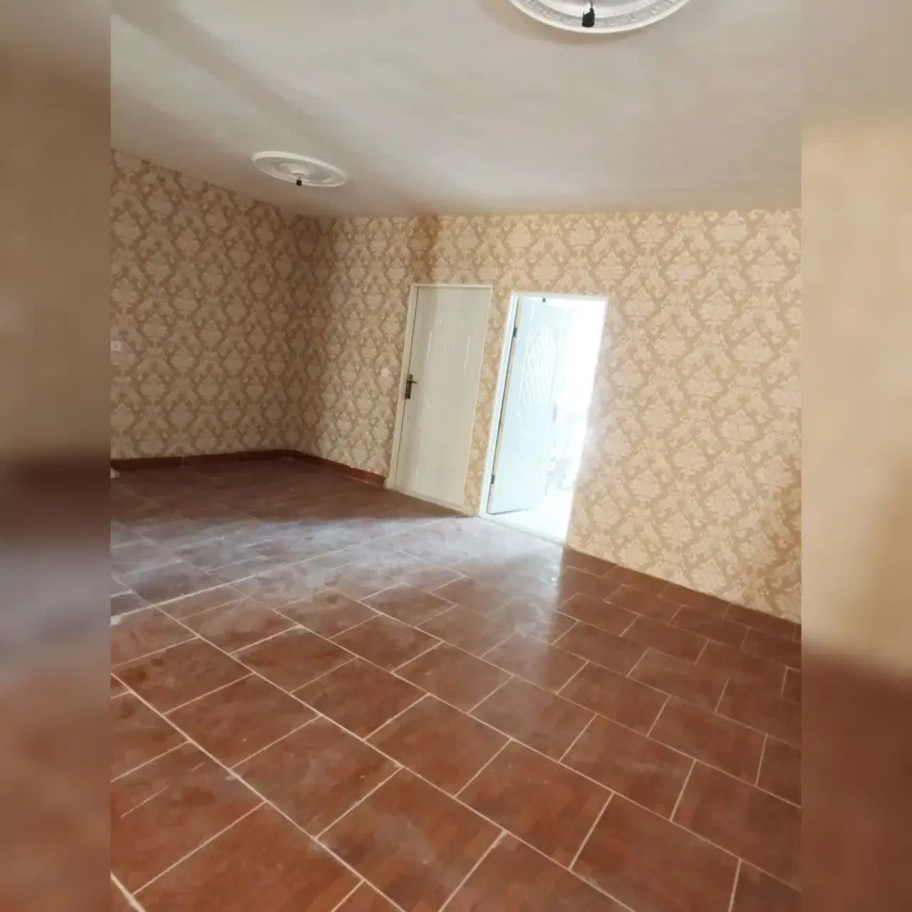 واحد ۱۰۰متری ۲خواب