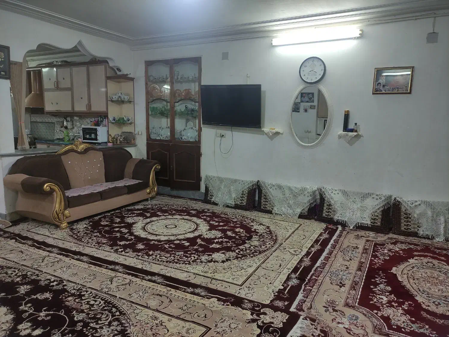 خانه ی فروشی