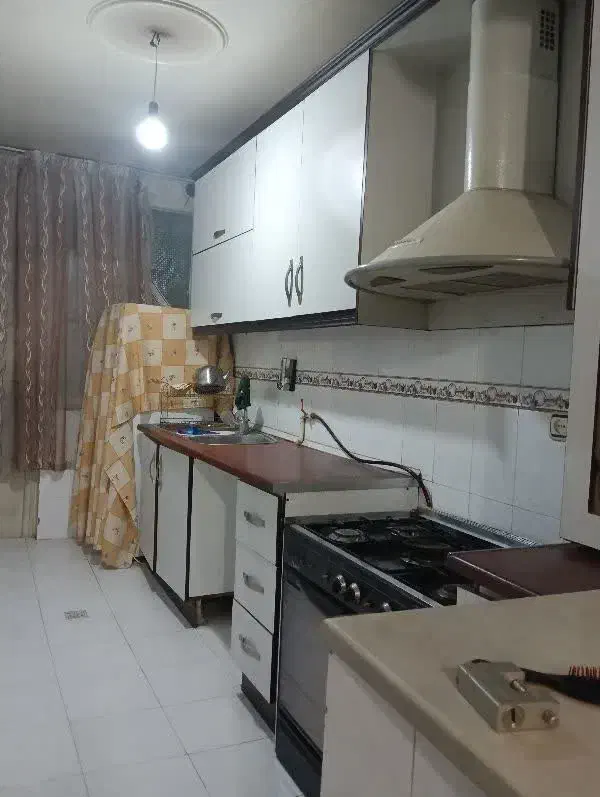 آپارتمان تک واحدی
