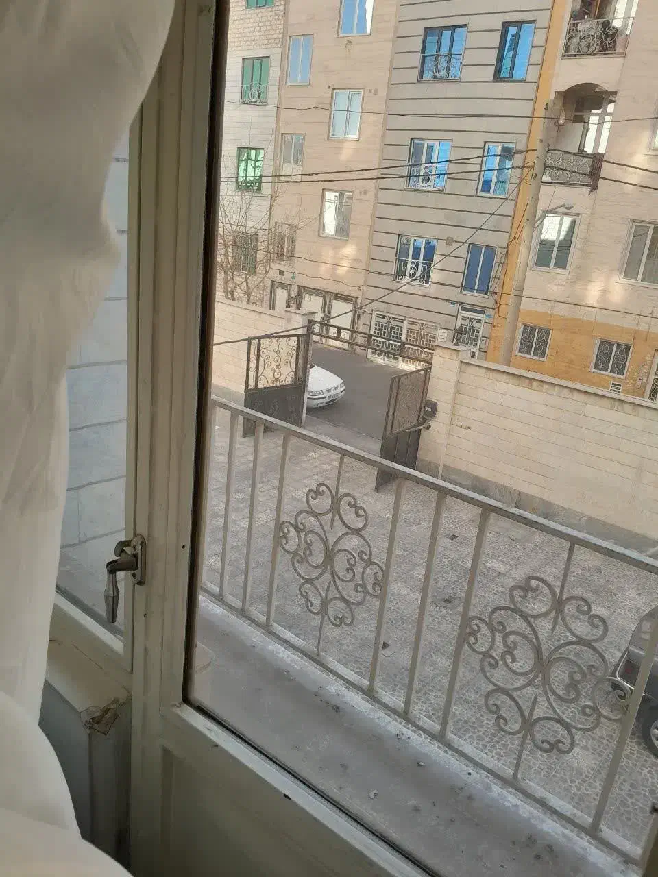 رهن و اجاره آپارتمان 65متر شهرک سینا انتهای20 متری