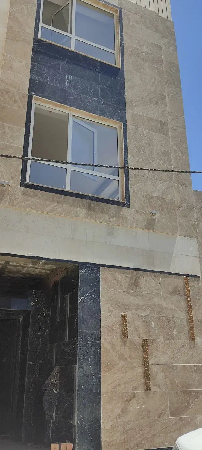112 متر گلزار غربی پارکینگ اختصاصی