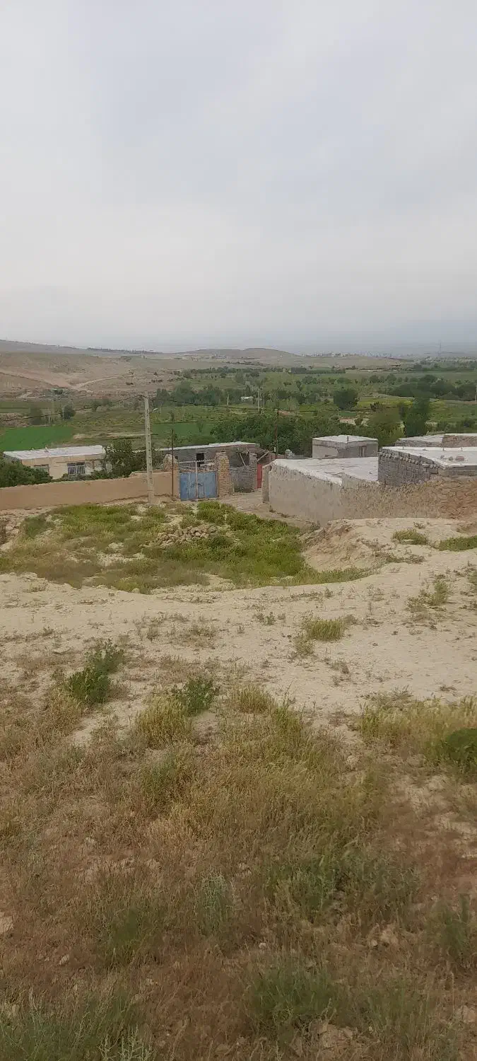 زمین خالی مناسب برای ساخت ویلا و دامداری ۷۰۰متر
