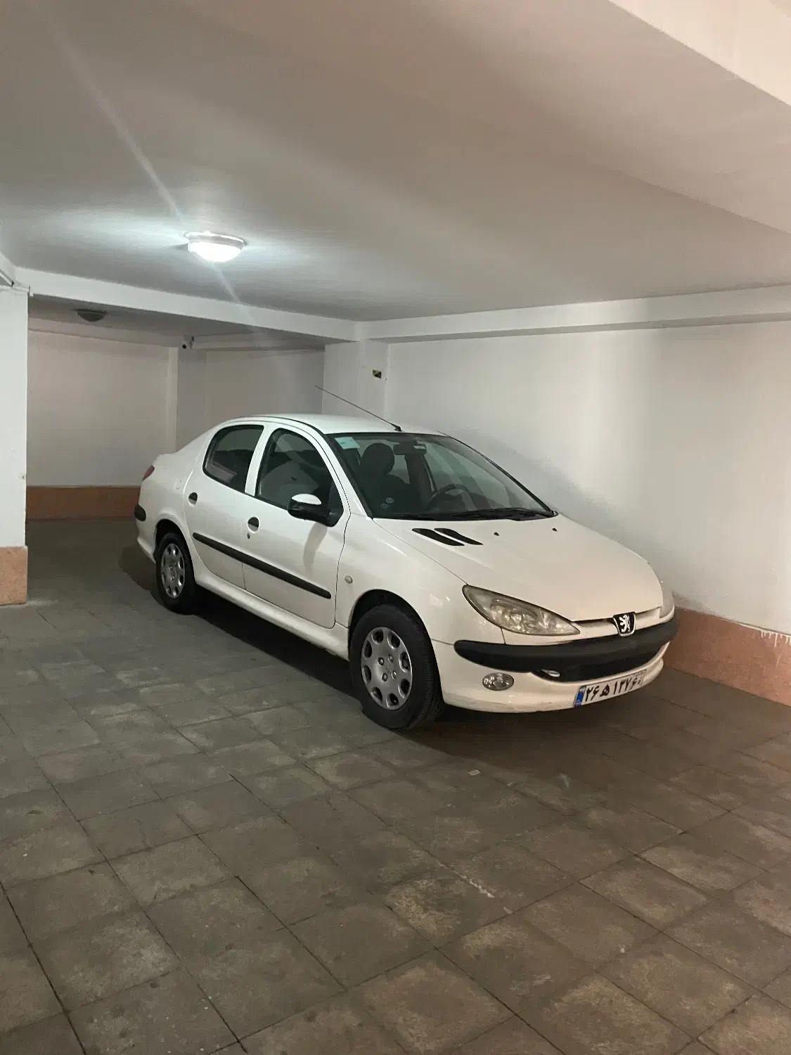 پارکینگ خودرو نجات‌الهی