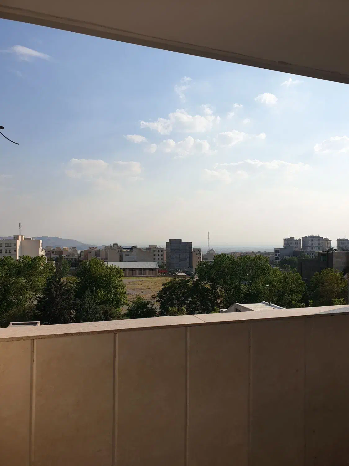 ۳۰۰ متر _پارکینگ _ انباری