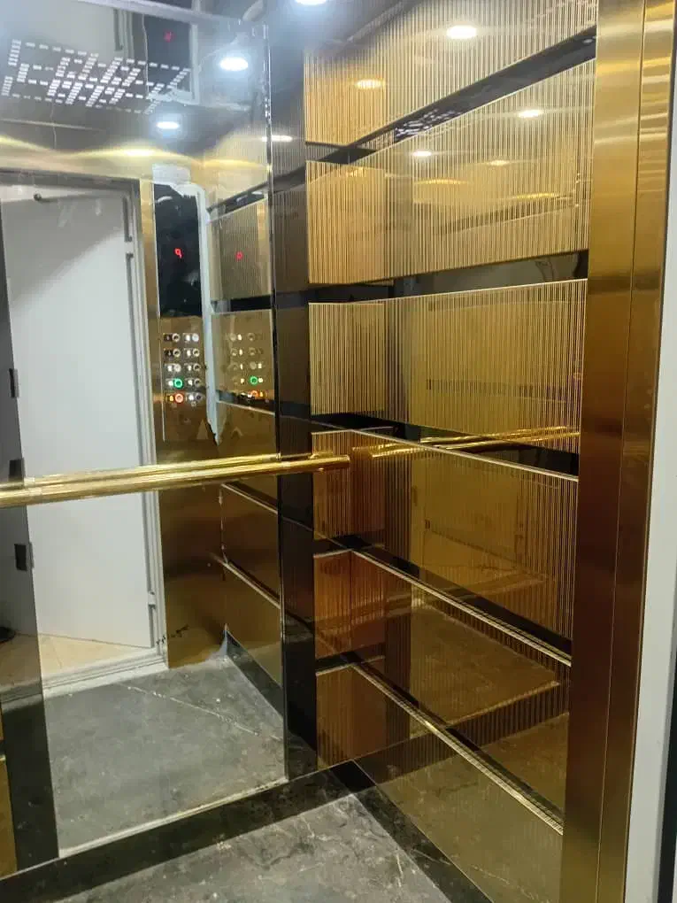 ۲۰ متر سویت رو ب روی مترو شهید مدنی
