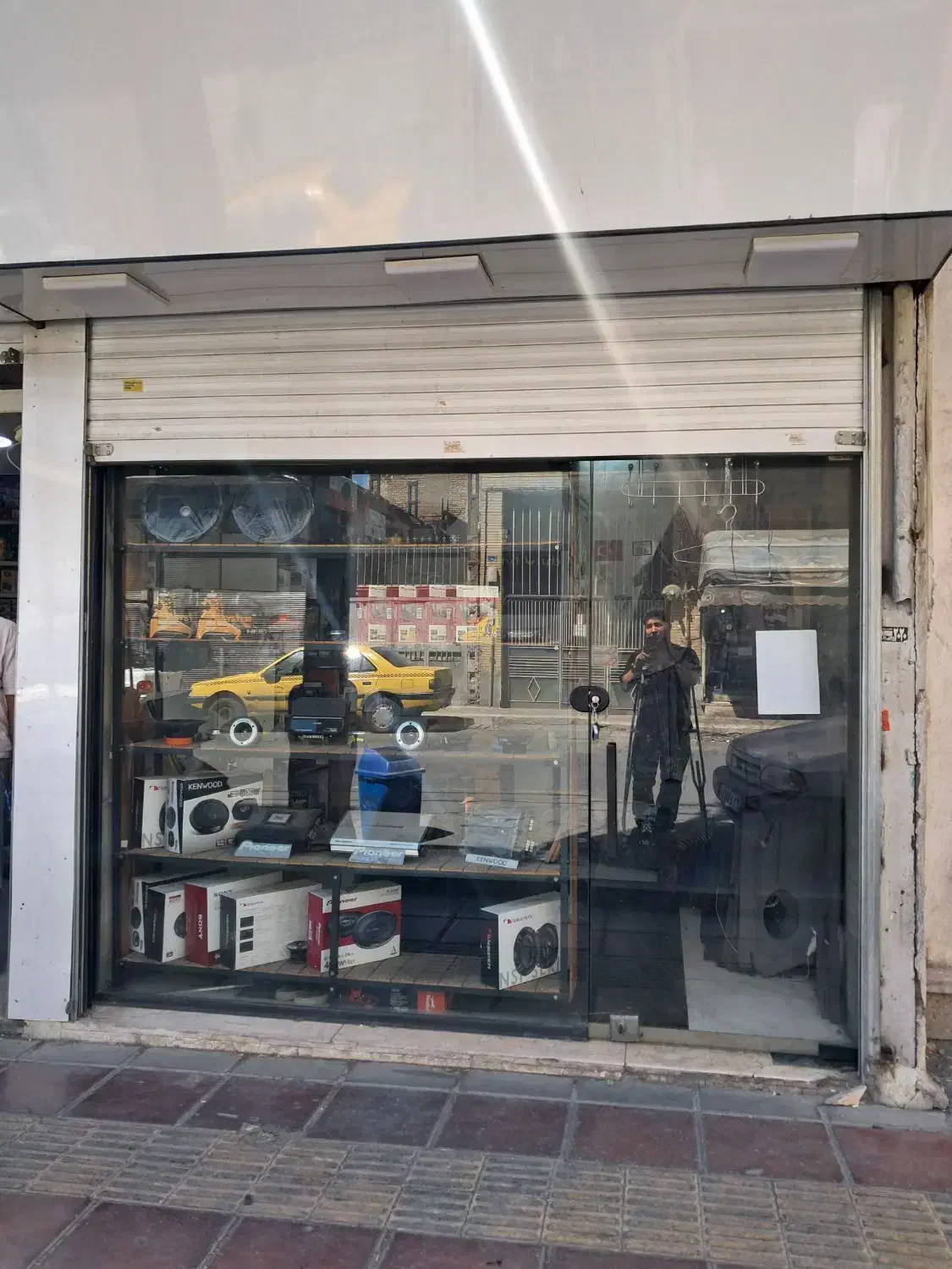 اجاره مغازه ۱۳ متری شاداباد هفده شهریور